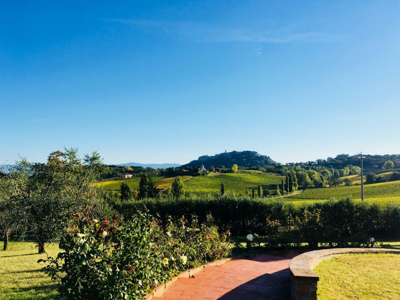 Villa San Bartolomeo Montepulciano Stazione Extérieur photo